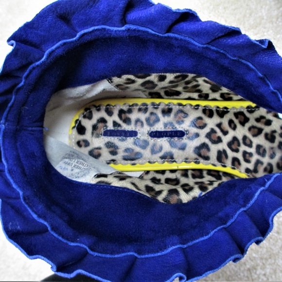 Blue Suede Women's Heeled Ankle Boots - Picture 7 of 7